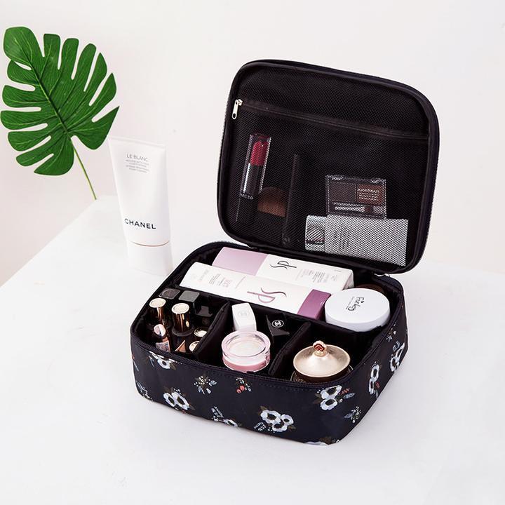 Travel Cosmetic Organizing Girl Makeup Bag - Relax with Beauty
